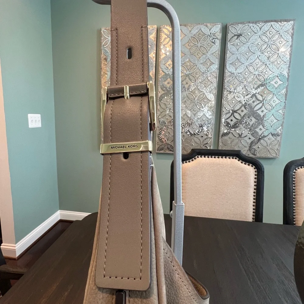 Michael Kors Large Nubuck Hobo Shoulder Bag - Picture 5 of 12